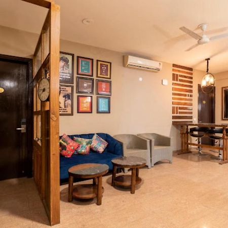 Hotel Imperial Park Sector 45 Гургаон Экстерьер фото