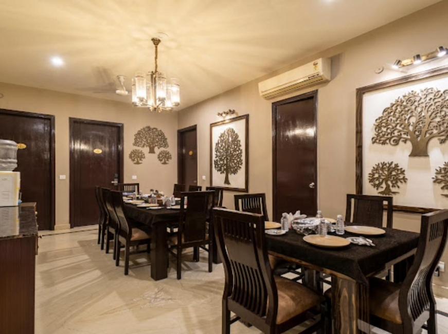 Hotel Imperial Park Sector 45 Гургаон Экстерьер фото